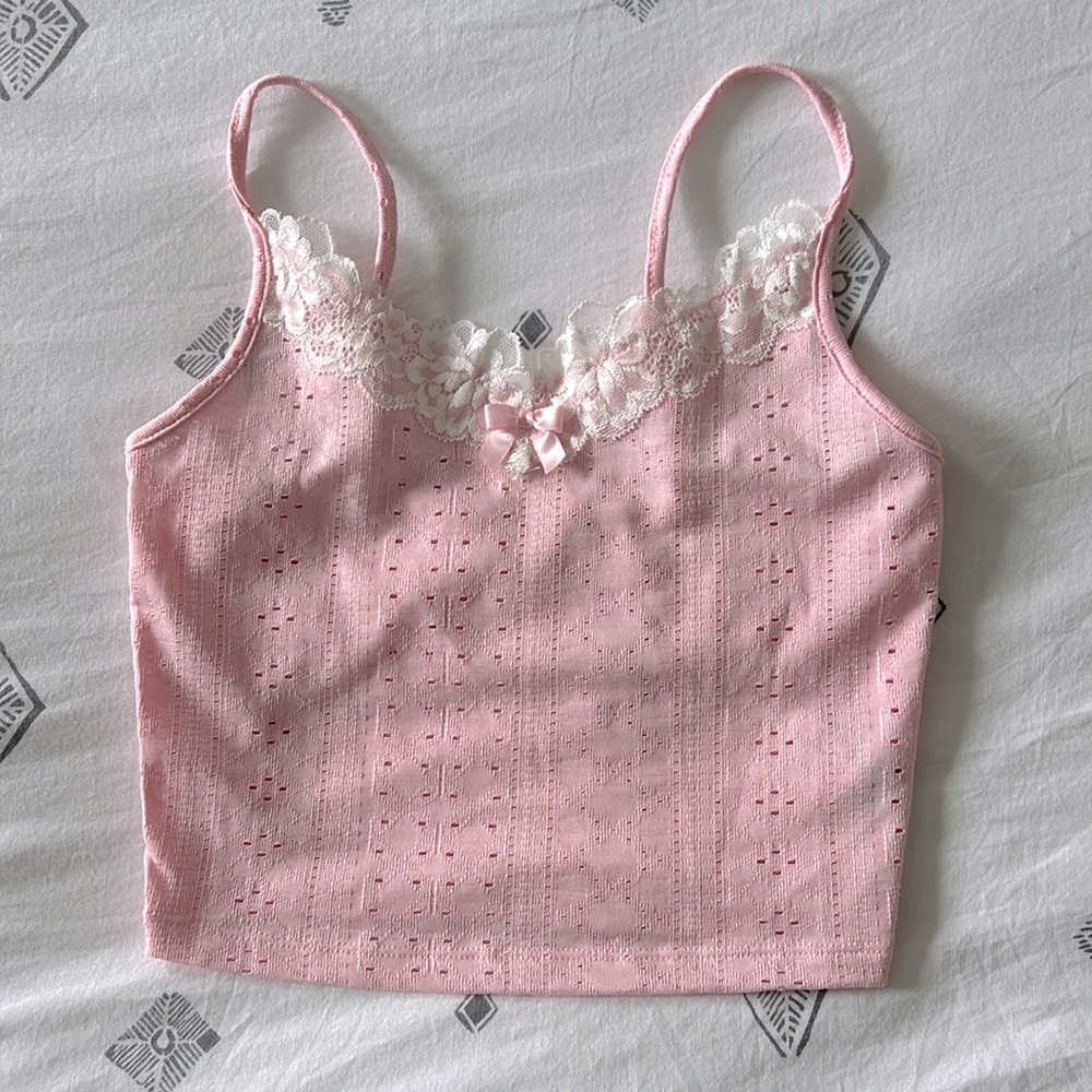 Women’s pink cropped lace eyelet tank with bow size xs-s